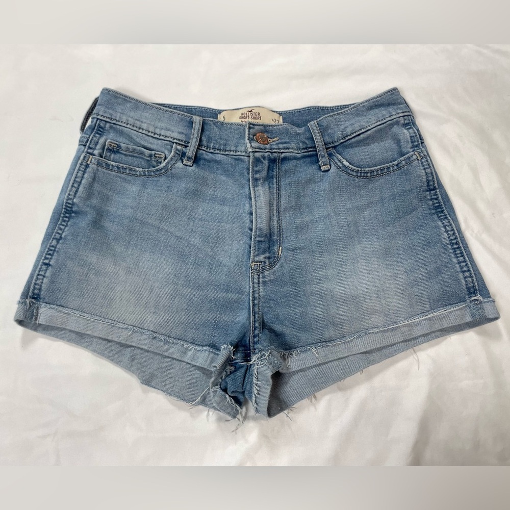 Hollister Ultra High Rise Cut Shorts Size 5 Waist 27 Light Wash Vintage Stretch